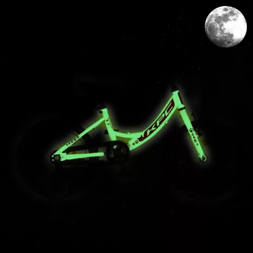 KPC FluoBike Kitty cicás VILÁGÍTÓS 16 colos rózsaszín fluoreszkáló gyermek kerékpár 5-7 éveseknek |BELO BIKE