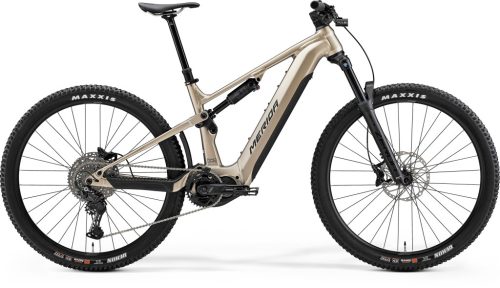 MERIDA eONE-FORTY 400 KRÉM (FEKETE) - SHIMANO férfi elektromos kerékpár